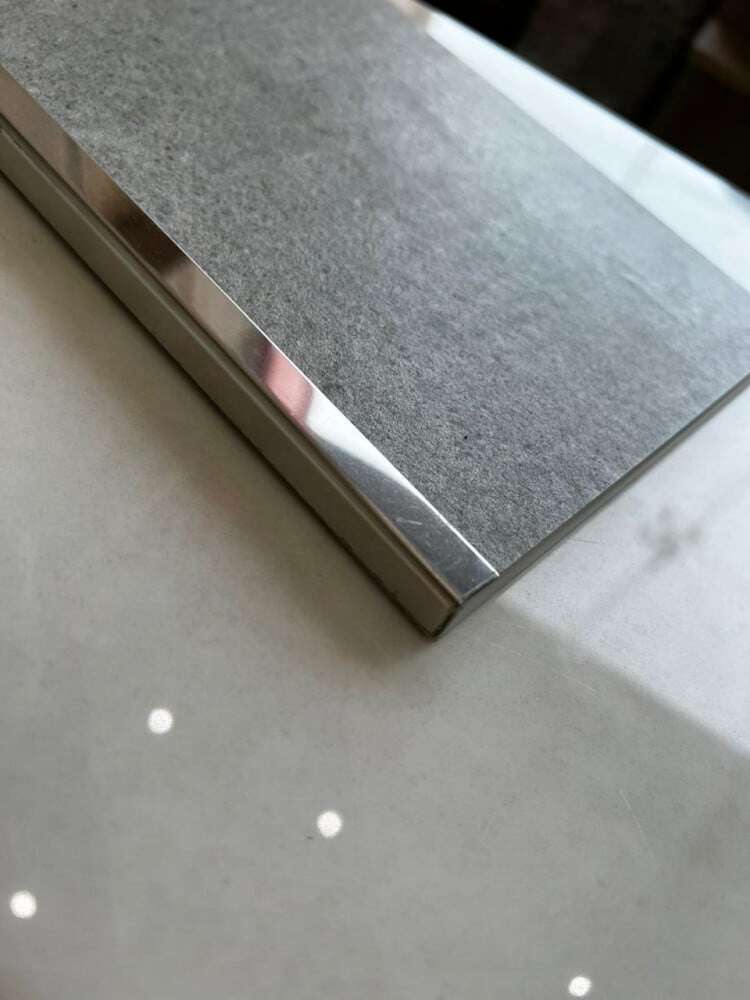حرف L الفضي 3001