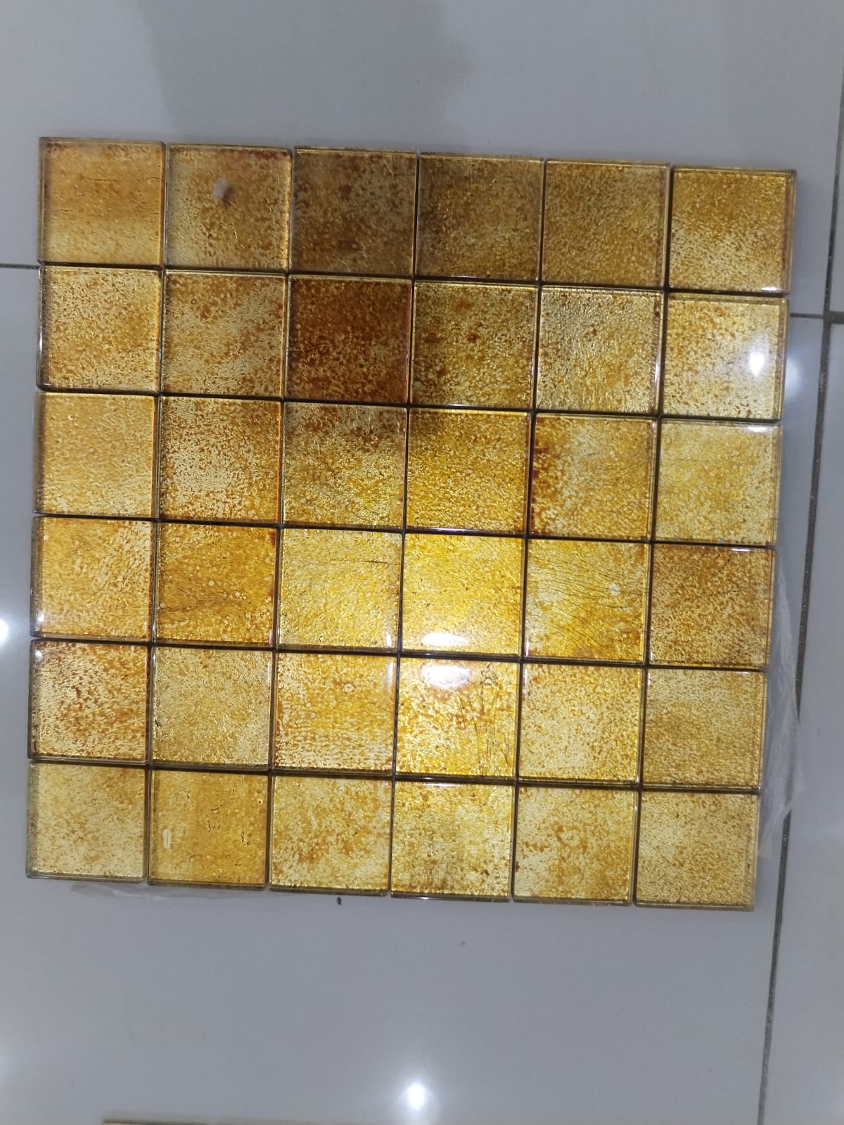 موزاييك زجاج ذهبي لامع KB005