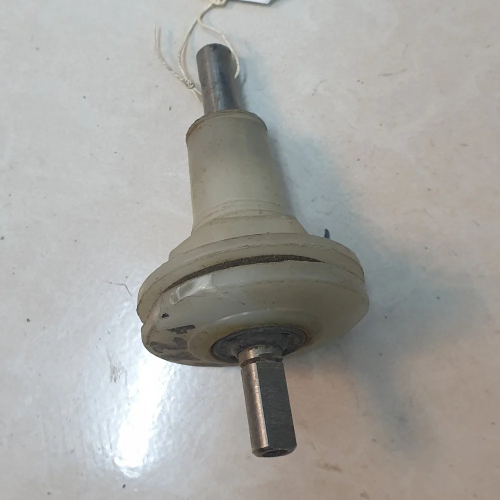 #02836N عمود غساله سانيو موديل 151 AMOD SHAFT SANYO WASH MACHINE MODEL 151