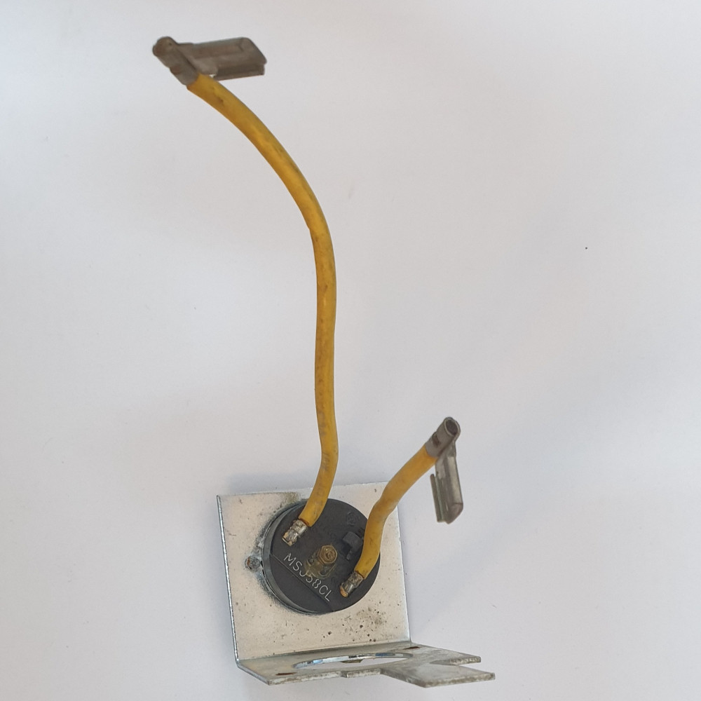 05689A# اوفرلود ريلي امريكي / OVER LOAD RELAY FOR REFRIGERATOR MSJ58CL WITH BRACKET