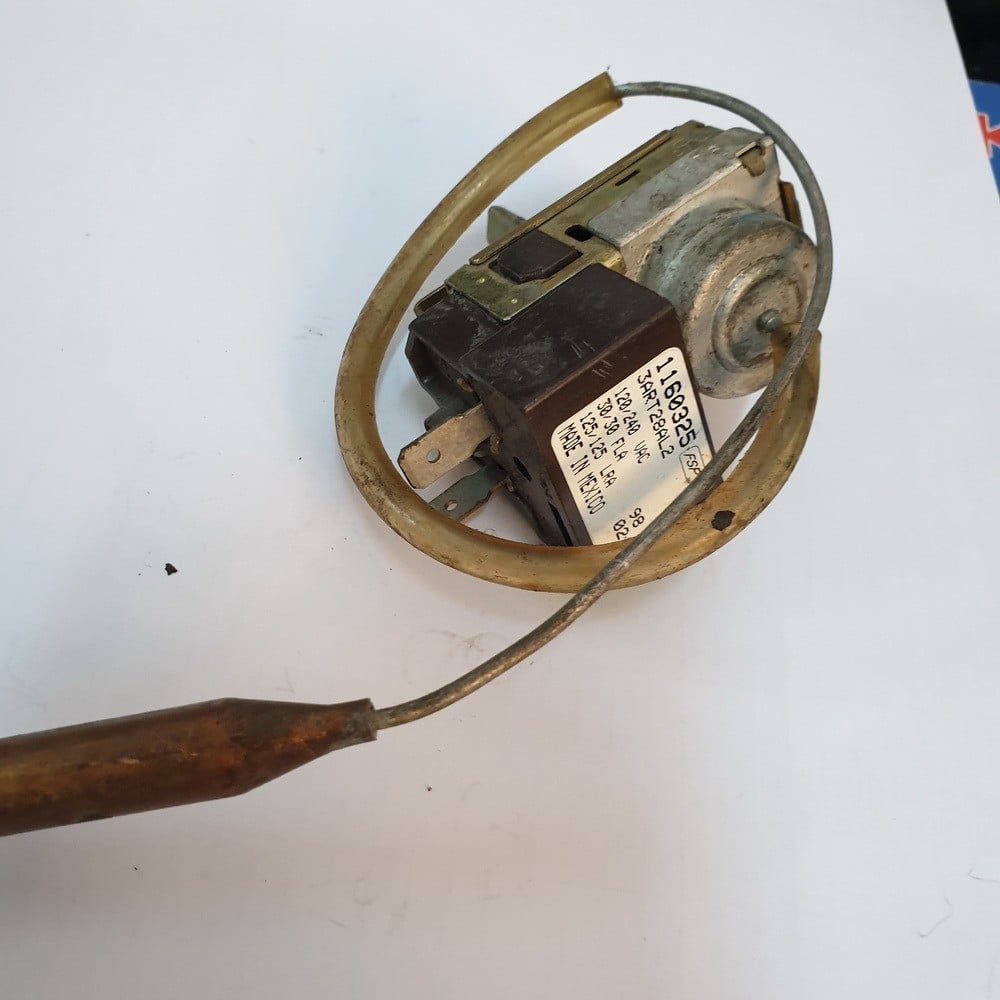 #05723X ثرمستات مكيف شباك / AC AIR CON THERMOSTAT GE 1160325 31RT28AL2