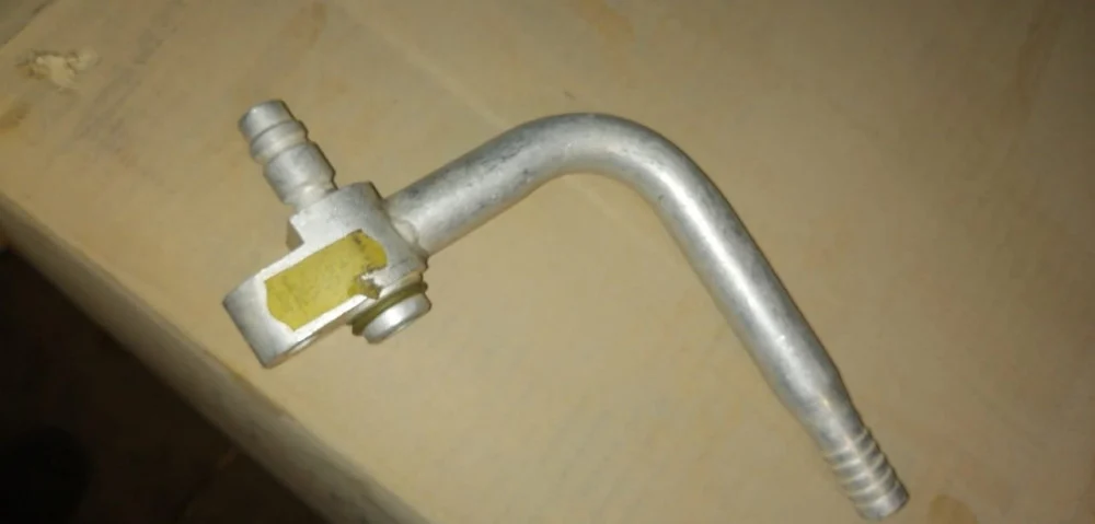 #11408C كوع مع بلف تعبئة فريون / ELBOW 5/8" WITH VALVE