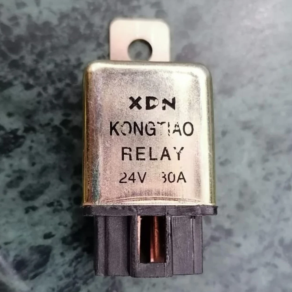 #10372C كتاوت ريلي 24 فولت 15 امبير / RELAY4 PIN 24V 15 AMPS