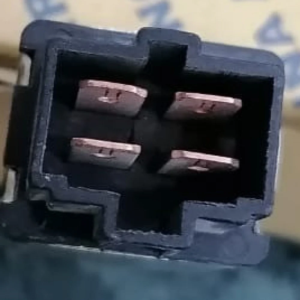 #10372C كتاوت ريلي 24 فولت 15 امبير / RELAY4 PIN 24V 15 AMPS