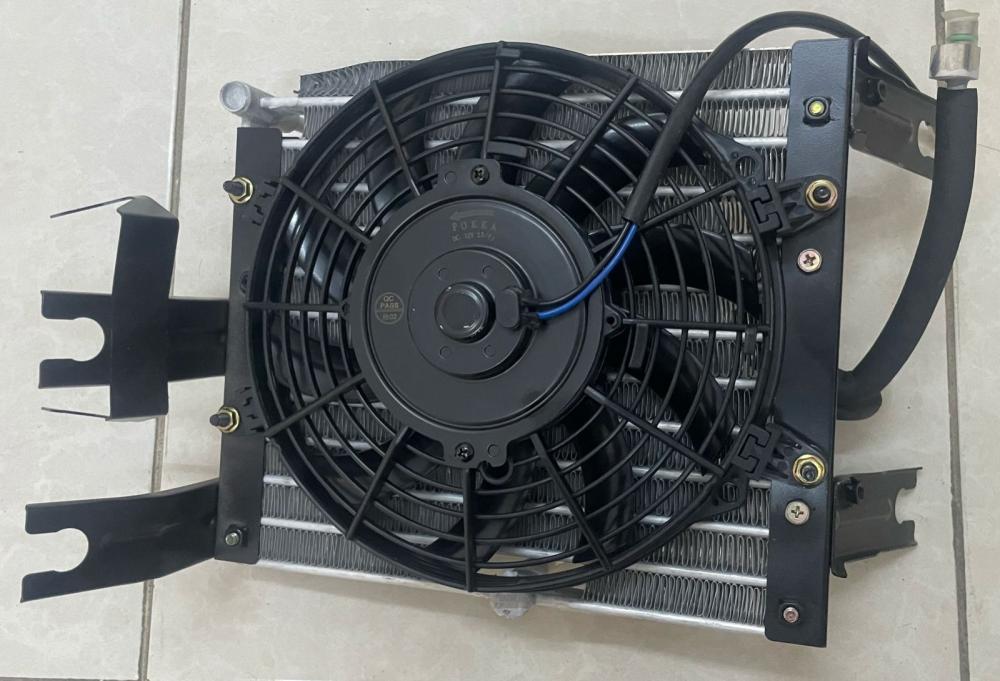 #10189C لديتر مكيف نيسان ارفان خلفي مع مواصير خلفي    CONDENSER WITH PIPE NISSAN URVAN REAR  2008-2015
