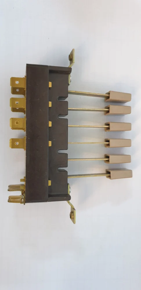 02839A# مفتاح سوتش مكيف ضغاط / BUSH POTTON SWITCH ASP6224-131 FOR AMANA WINDOW AC 230V