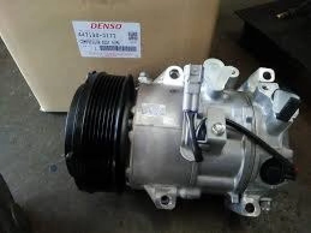 #12160J  كمبروسر مكيف تويوتا هايس07 مع كلتش / COMPRESSOR TOYOTA HIACE 07 WITH CLUTCH