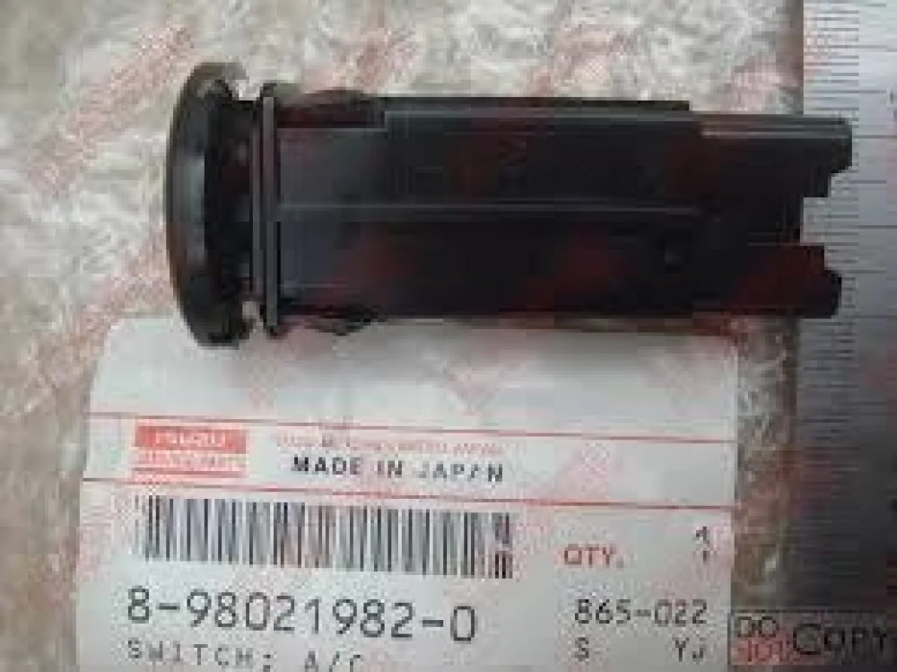 12715J# مفتاح تشقيل ايسوزو / AC SWITCH ISUZU TRUCK ORIGINAL