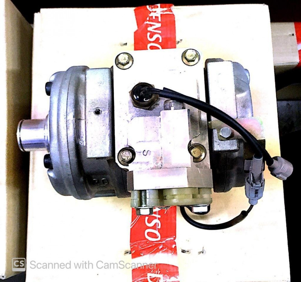 12681J# كمبروسر مكيف لاندكروزر 07 / COMPRESSOR TOYOTA LAND CRUISER 07