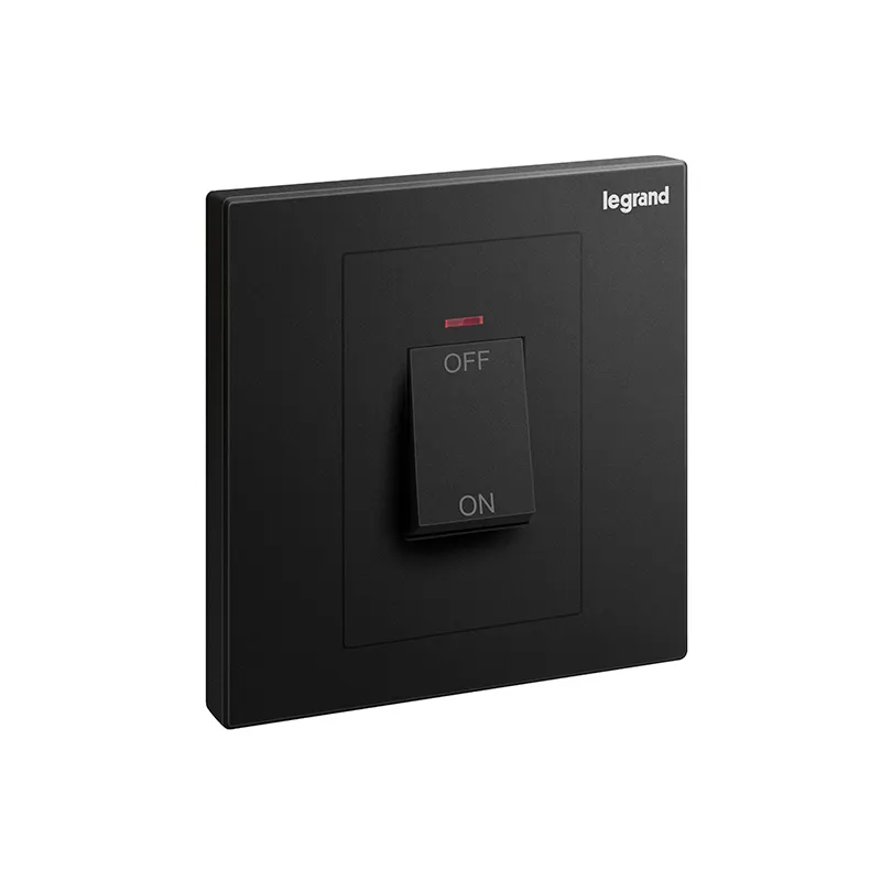 ليجراند - مفتاح مزدوج Galion، 1 موديول، 45A، 250V، مع مؤشر أحمر، Matt Black
