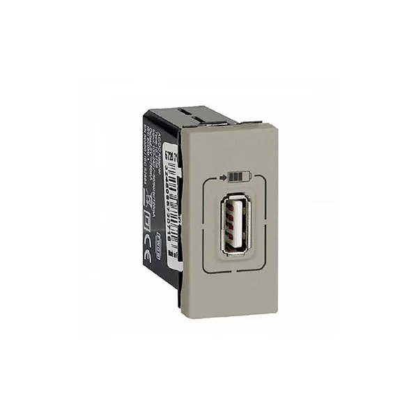 ليجراند -مخرج USB أرتيور - 5 فولت - 1.5 أمبير - 1 موديول - بيج