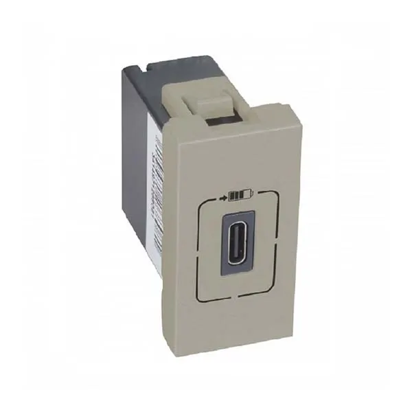 يجراند - فيش شحن أرتيور - USB من النوع C - 1.5 أمبير/7.5 وات - 5 فولت - 1 موديول - بيج