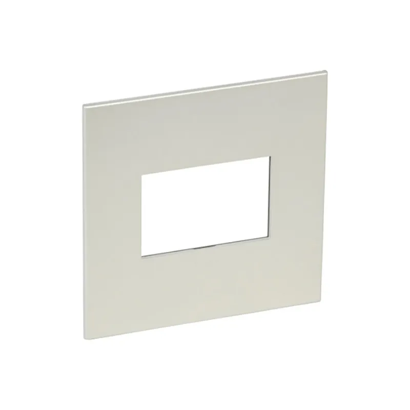 ليجراند - لوحة Arteor، أمريكية، 3 موديول، مربع، 4''x4''، Pearl Aluminium