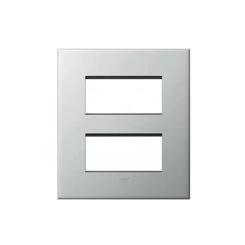 ليجراند - غطاء مع إطار Arteor، هندي، 2x4 موديول، مربع، Pearl Aluminium