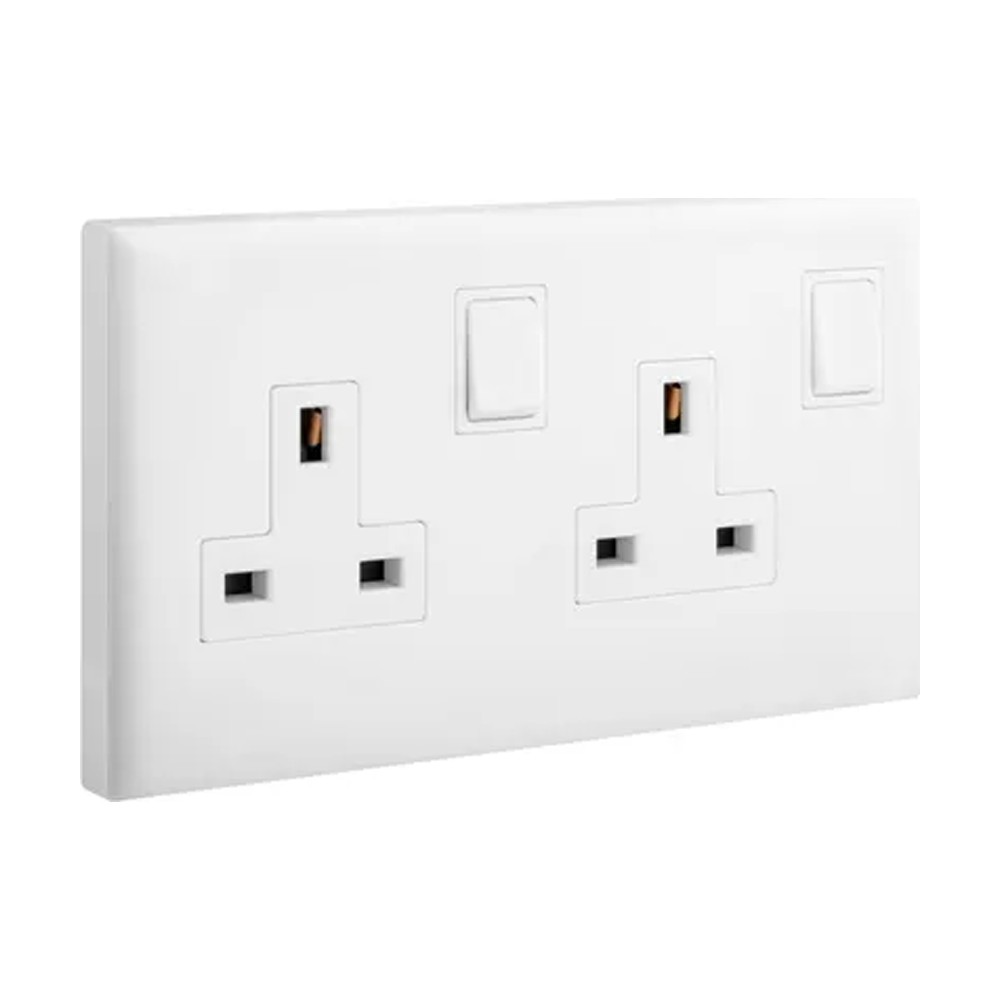 مقبس ليجراند Belanko S، BS، 13A، 250V، مجوز، مفتاح قطبي مزدوج مع USB A + C بقدرة 27W، أبيض