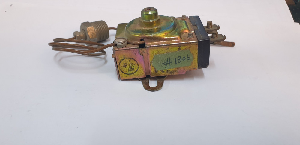 #01906A ثرمستات حلراريه روبرت شاو امريكي / THERMOSTAT BOILER ROBERTSHAW SR-2-12 UP TO 201 F DEGREE