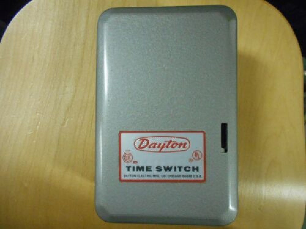 #01593A تايمر سيرينكلر دايتون 120فولت خاص بالرش الزراعي /TIMER CONTROL DAYTON 2E220 FOR WATER SPRIKLER 120V USA