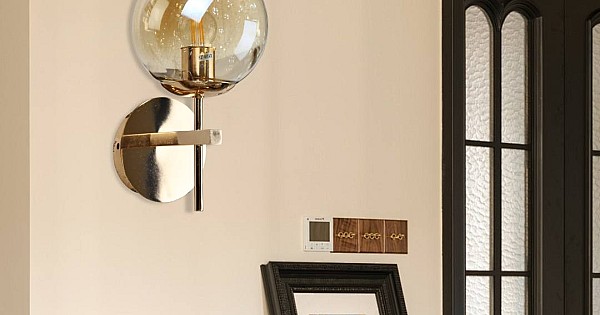 إضاءة ابليك حائط مودرن مفرد ذهبي E27*1L