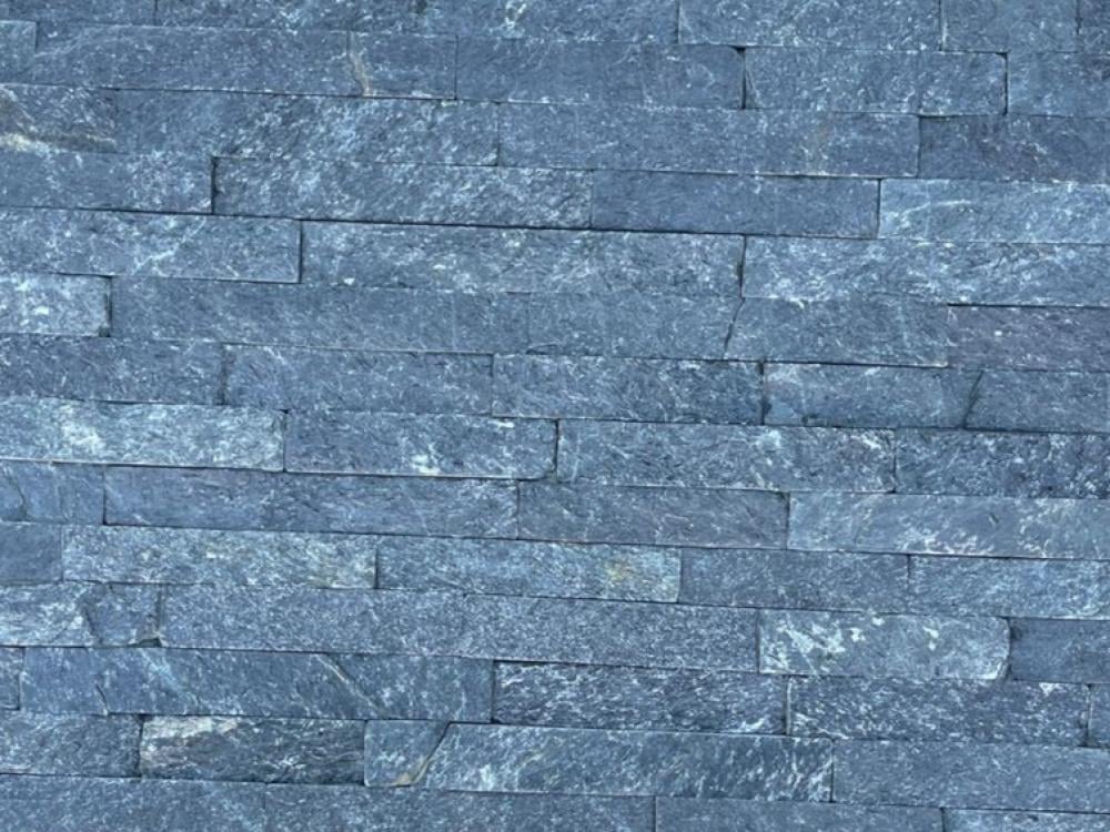 حجر طبيعي أردوازي رمادي مزرق 15×60 سم عبوة 7 حبات