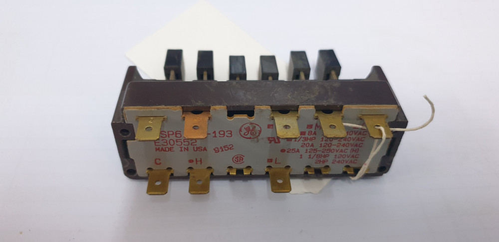 مفتاح مكيف شباك أمريكي BUSH POTTON ASP6124-193 E30552