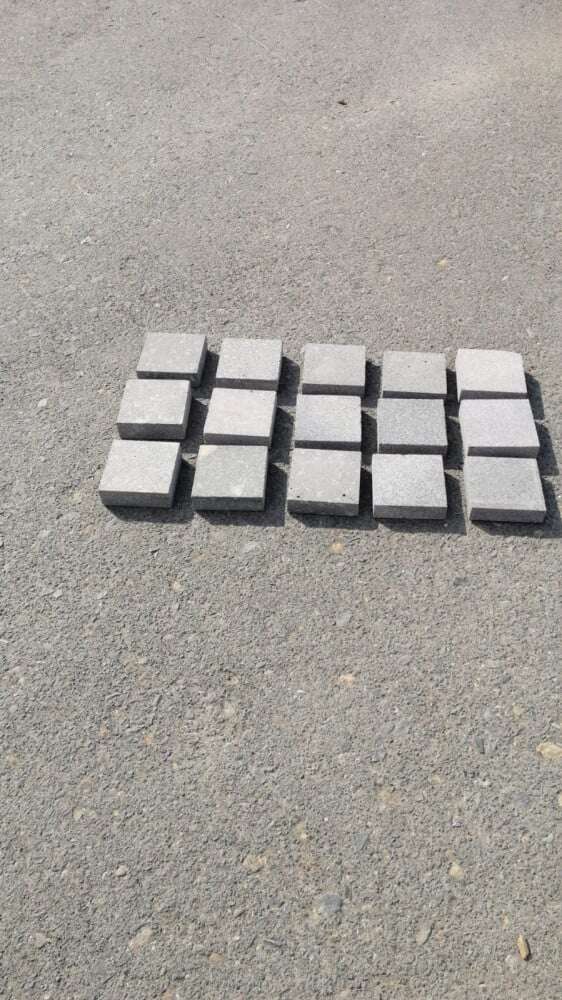 بلاط بازلت صغير بازلت أردني ليزر تاتش 10x10