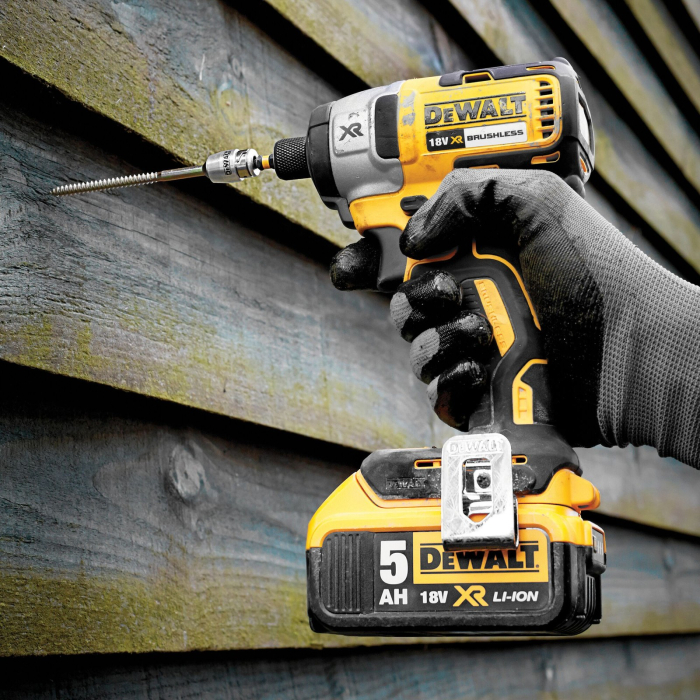 مفك صدمات لاسلكي DeWalt DCF887 18V XR فرشلي بدون فرش بطاريتين 5.0 أمبير